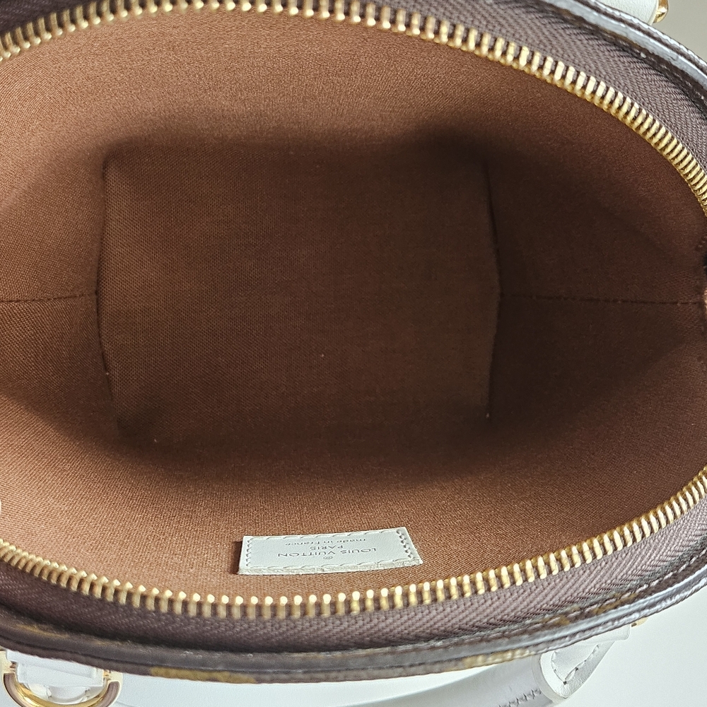 Louis Vuitton Monogram LV Match Ellipse BB White - Microchipped - Picture 10 of 14